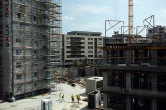 Członek Rady Polityki Pieniężnej: Polskiej gospodarce na razie nie grozi recesja