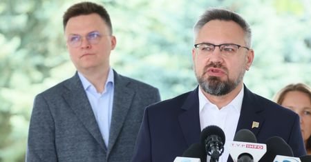 Nagły zwrot w Polsce 2050. Media o rezygnacji przewodniczącego klubu