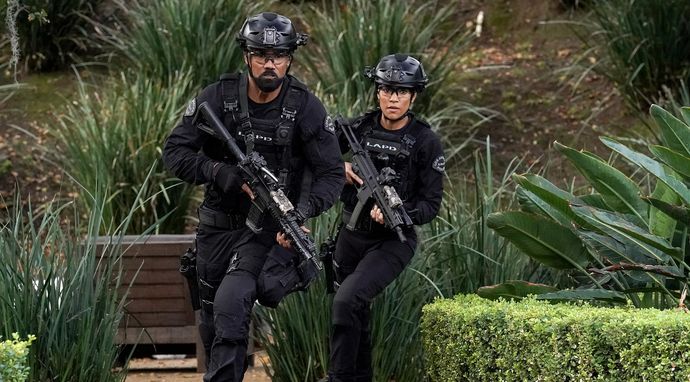 S.W.A.T. 8