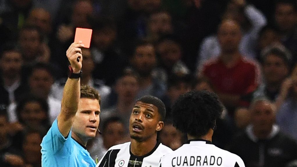 WP SportoweFakty / PAP/EPA/FACUNDO ARRIZABALAGA / Na zdjęciu: Juan Cuadrado