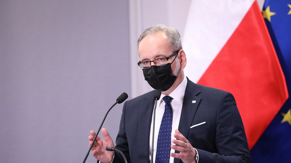 Zdjęcie okładkowe artykułu: PAP / Tomasz Gzell / Na zdjęciu: Adam Niedzielski, minister zdrowia