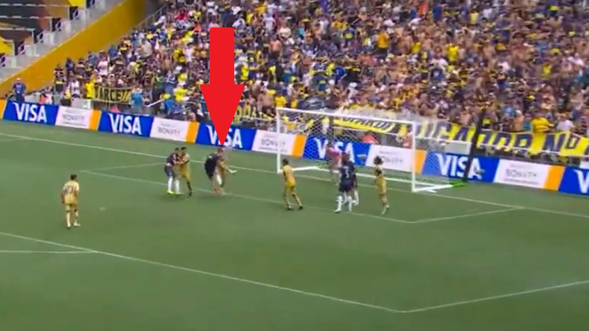 Twitter / DAZN Futbol / Amatorzy zdobyli bramkę na KMŚ