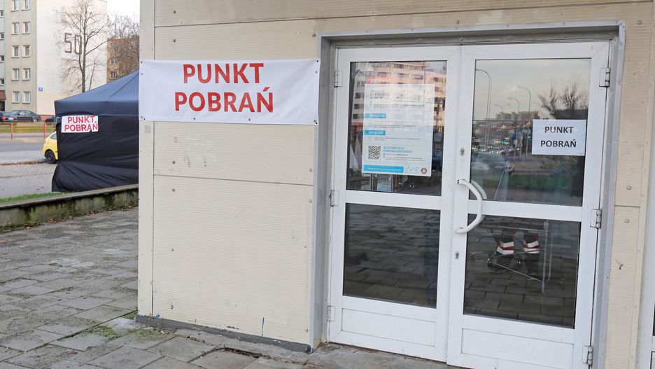 Koronawirus. Polska. Oferują testy z negatywnym wynikiem na obecność COVID-19 (zdjęcie ilustracyjne)