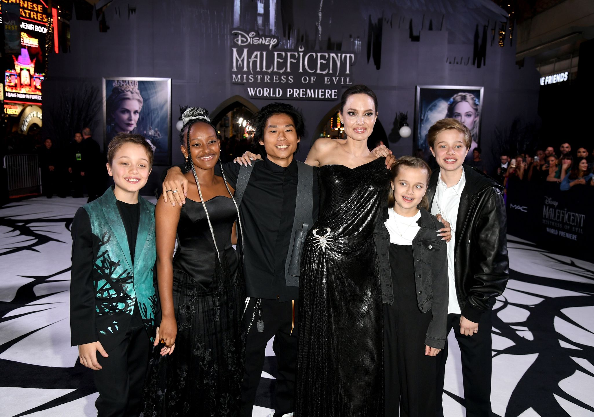 Angelina Jolie z dziećmi