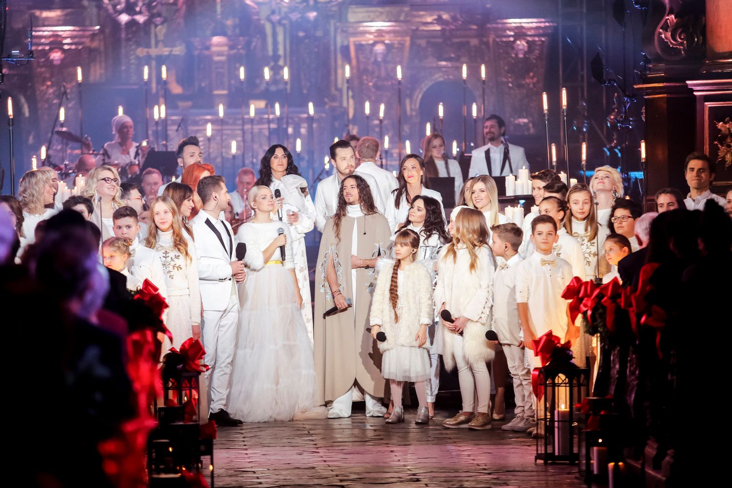 Michał Szpak i Karolina Szostak w takim samym płaszczu