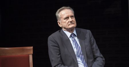 Śledztwo ws. korupcji przy prywatyzacji przedłużone. Czempiński zamieszany w aferę