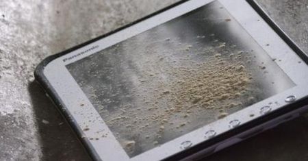 Panasonic Toughpad FZA1: tablet, który wiele zniesie