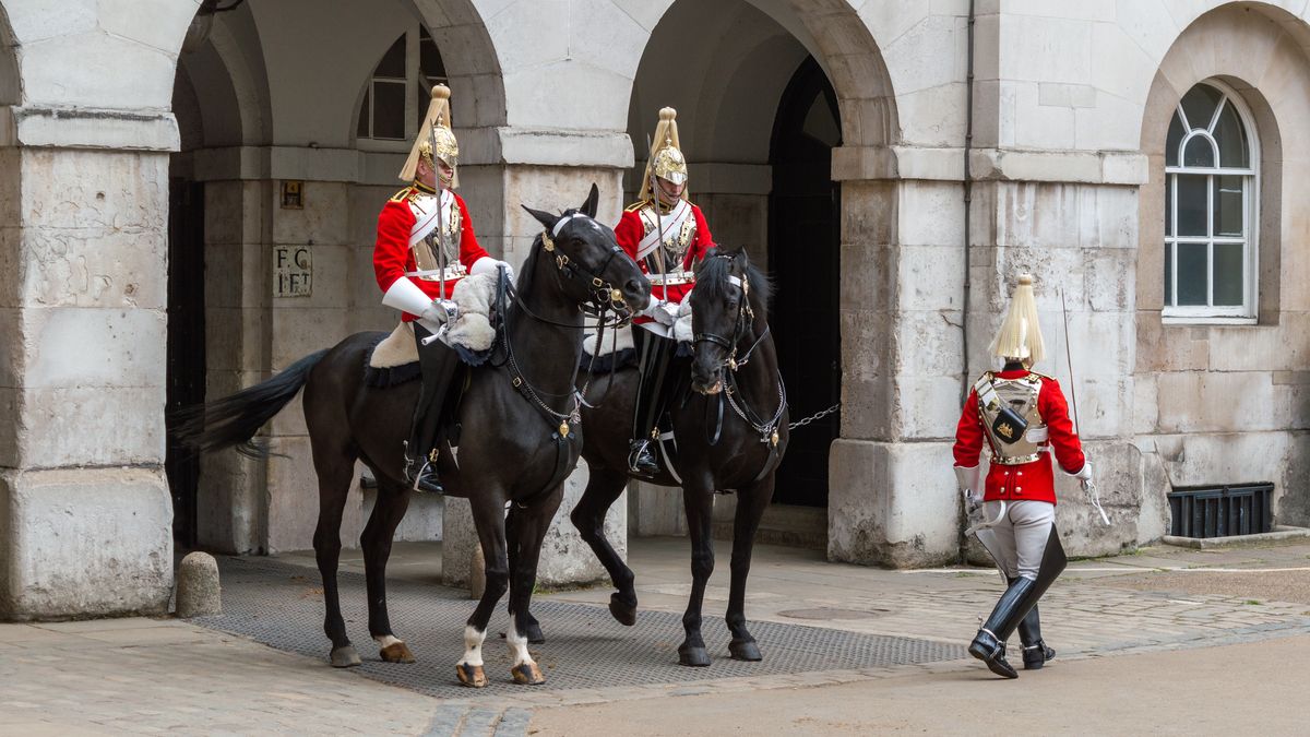 Bezpieczeństwa rodziny królewskiej pilnuje m.in. Gwardia Konna