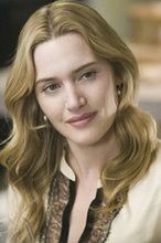 Kate Winslet w objęciach modela