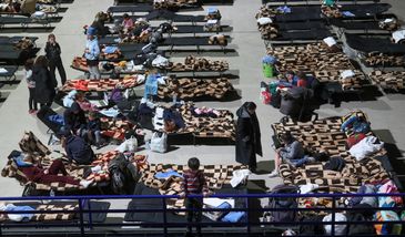 Problemy wolontariuszy na Torwarze. "Ogromne ryzyko epidemii"