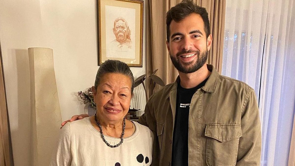 Zdjęcie okładkowe artykułu: Instagram /  / Na zdjęciu: Jordi Amat wraz ze swoją babcią