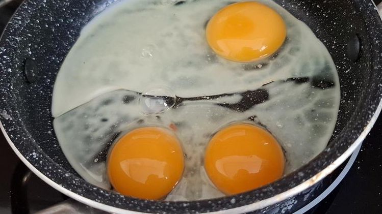 Co oznacza podwójne żółtko?