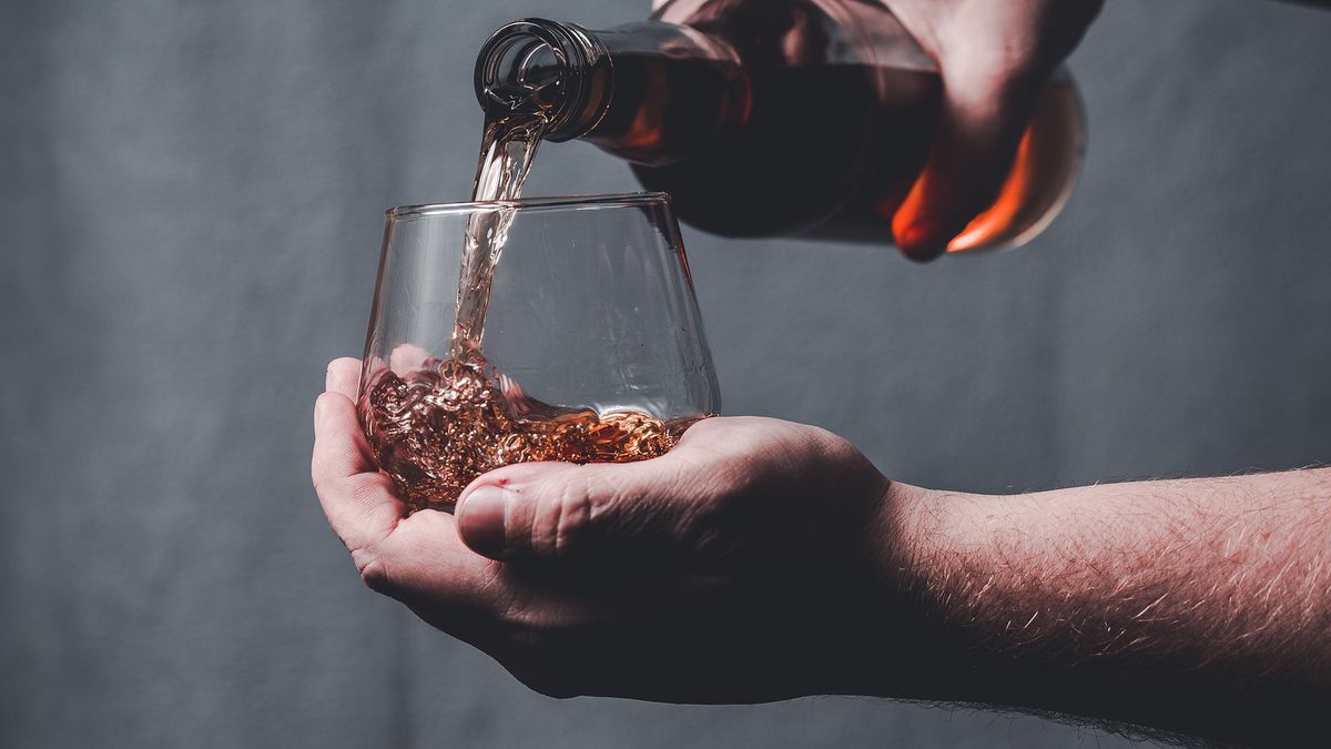 Co piąty Polak był pod wpływem alkoholu podczas L4