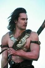 ''The Hunger Games: Catching Fire'': Taylor Kitsch, Garrett Hedlund i Armie Hammer chwytają ogień