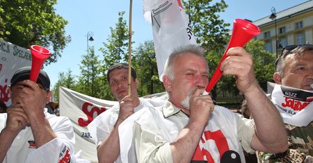 Reforma emerytur. Tak chcą ją zablokować związkowcy