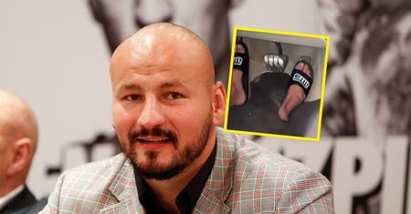 Okradziono Artura Szpilkę. Zostały mu klapki