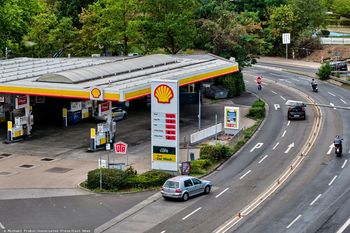 Niemcy biją rekord cen paliw. Kierowcy płacą fortunę