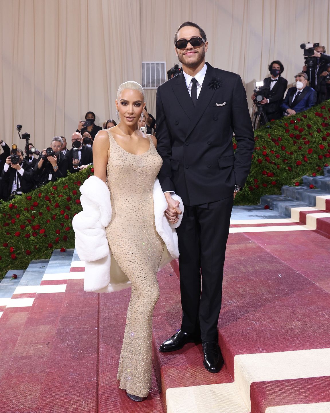 Gala MET 2022. Kim Kardashian bryluje na czerwonym dywanie w sukni Marilyn Monroe