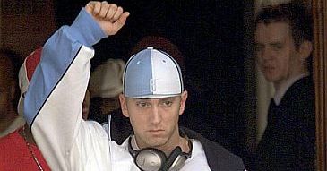 Eminem jest okropnym człowiekiem. I mu nie staje