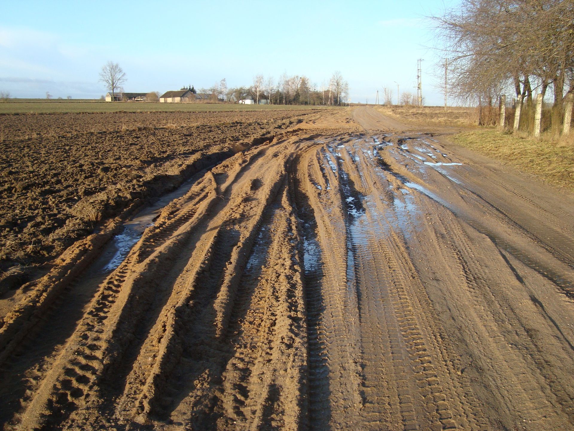 Stan dróg w gminie Nowy Dwór