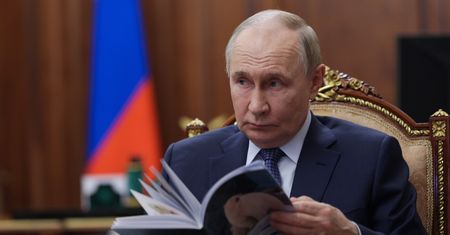 Nowe sankcje na Rosję. Putin trywializuje