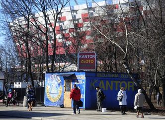 Euro w Polsce. Rekordowy wzrost liczby przeciwników