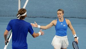 Maria Sakkari rozbita w singlu, ale Grecja jest w grze o awans. Hiszpania odpadła z United Cup