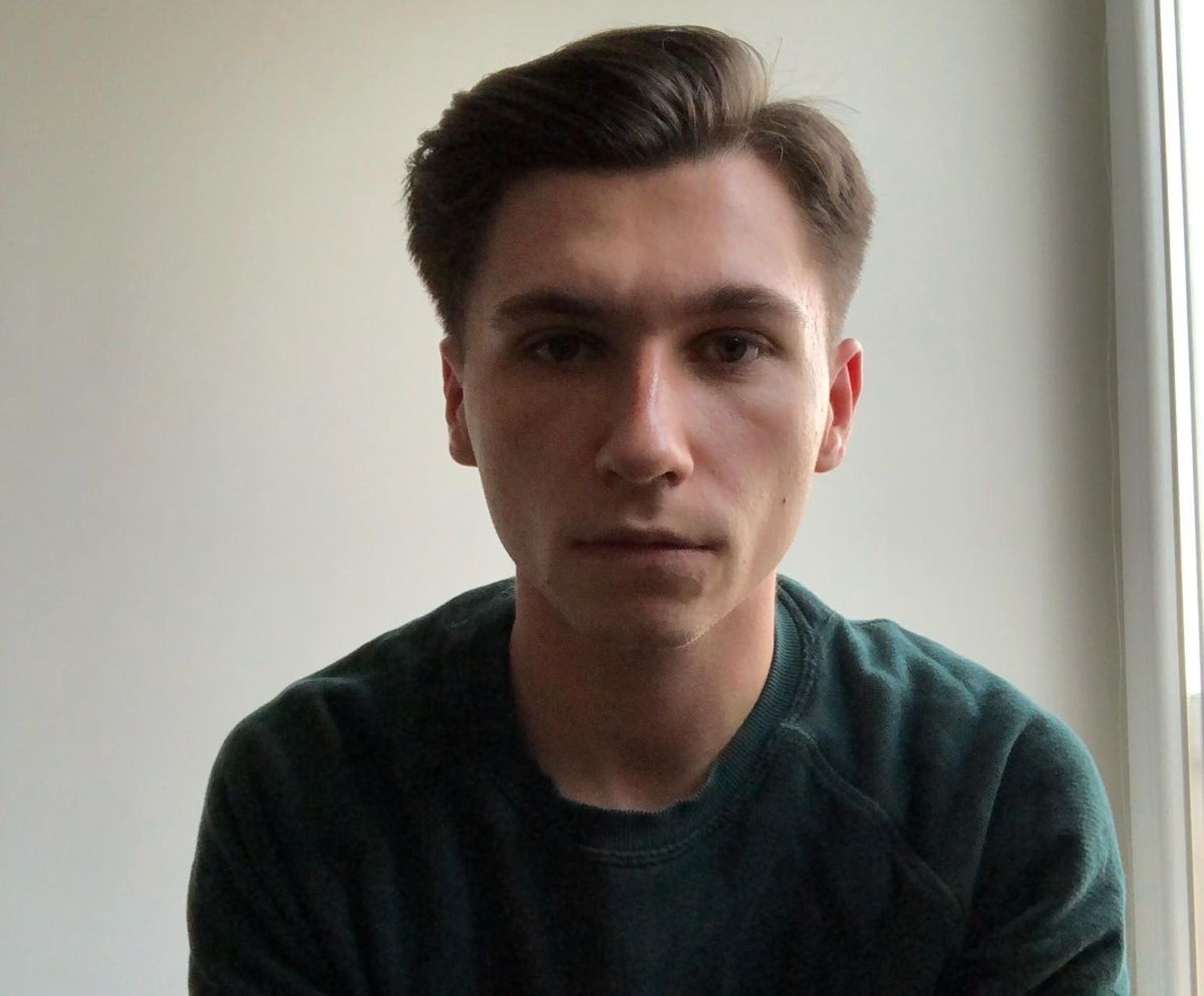 Mateusz pracuje w żłobku. "Facet również może być czułym i jednocześnie dobrym opiekunem"