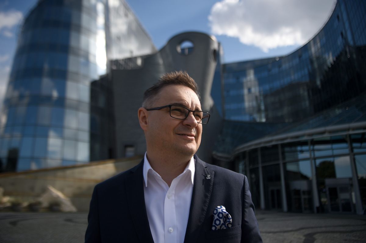 Były dyrektor TVP Historia oraz biura programowego TVP Piotr Gursztyn został zwolniony z Telewizji dyscyplinarnie
