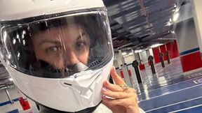 Lewandowska wsiadła na skuter. Pojechała oglądać męża w pracy