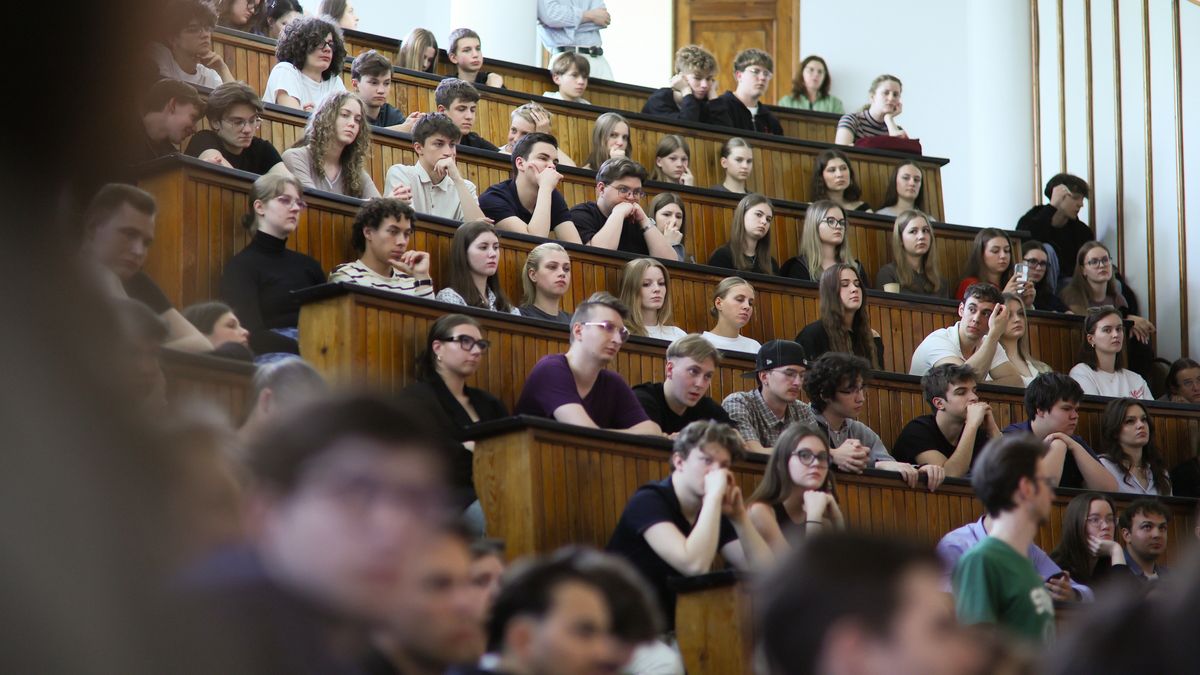 Jak wygląda rekrutacja na studia w 2025 roku?