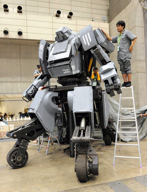 Niesamowity w pełni funkcjonalny battle mech KR01 Kuratas 2