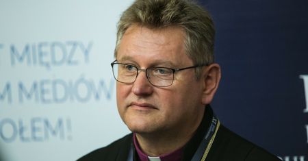 Zaskakujący głos biskupa. Chodzi o szczepienia