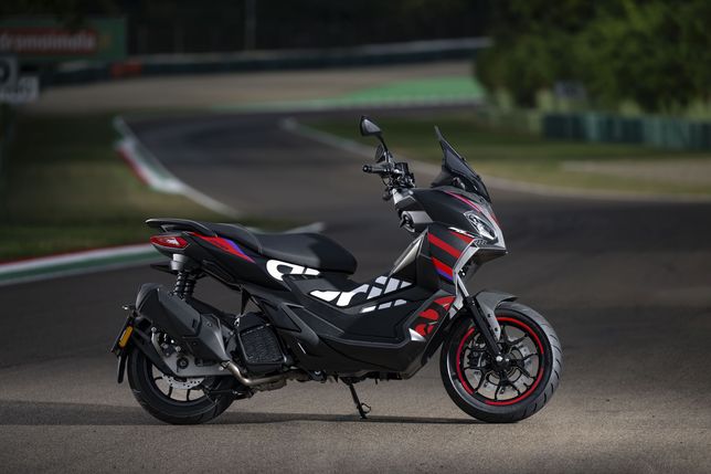 Aprilia SR GT