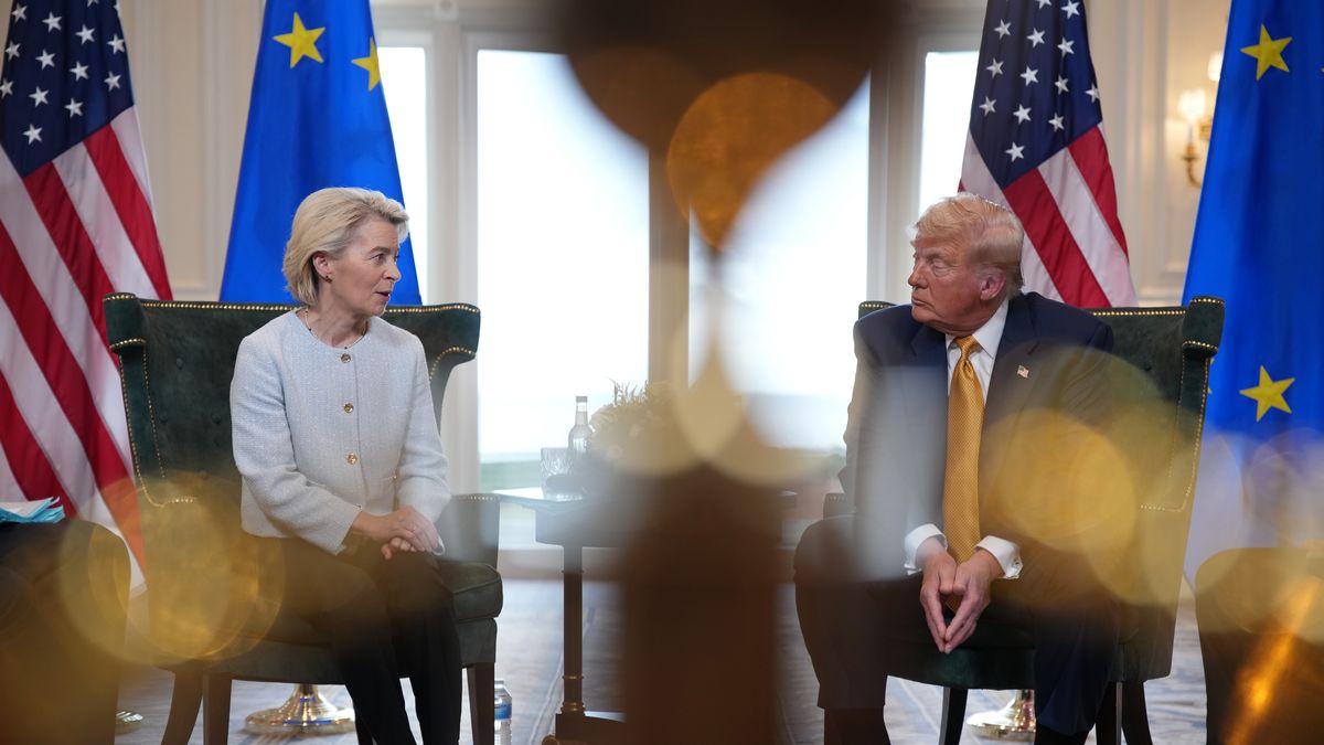 TURNBERRY, SCOTLAND - JULY 27: President of the European Commission Ursula von der Leyen meets with U.S. President Donald Trump at Trump Turnberry golf club on July 27, 2025 in Turnberry, Scotland. U.S. President Donald Trump is visiting his Trump Turnberry golf course, as well as Trump International Golf Links in Aberdeenshire, during a brief visit to Scotland from July 25 to 29. (Photo by Andrew Harnik/Getty Images)