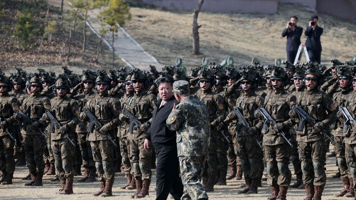 Temporary
This undated picture released by North Korea's official Korean Central News Agency (KCNA) on March 29, 2026 shows North Korean leader Kim Jong Un (C) inspecting the training of special operations sub-units at all levels at an undisclosed location in North Korea. (Photo by KCNA VIA KNS / AFP) / South Korea OUT / ---EDITORS NOTE--- RESTRICTED TO EDITORIAL USE - MANDATORY CREDIT "AFP PHOTO/KCNA VIA KNS" - NO MARKETING NO ADVERTISING CAMPAIGNS - DISTRIBUTED AS A SERVICE TO CLIENTS
THIS PICTURE WAS MADE AVAILABLE BY A THIRD PARTY. AFP CAN NOT INDEPENDENTLY VERIFY THE AUTHENTICITY, LOCATION, DATE AND CONTENT OF THIS IMAGE. /
STR