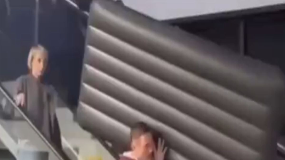 Tak Rosjanie spędzili noc na lotnisku.