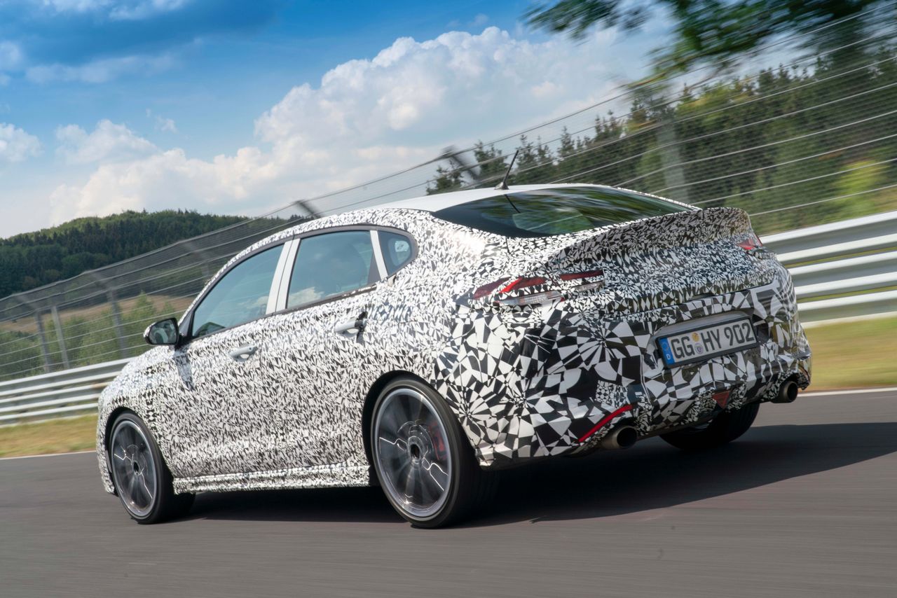 Hyundai i30 Fastback N przechodzi ostatnie szlify podwozia na Nordschleife