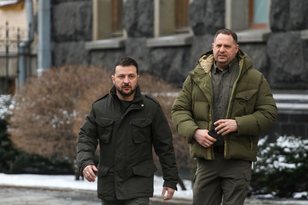 "Jest człowiekiem prezydenta, nie mamy wyboru". Nie milkną echa afery