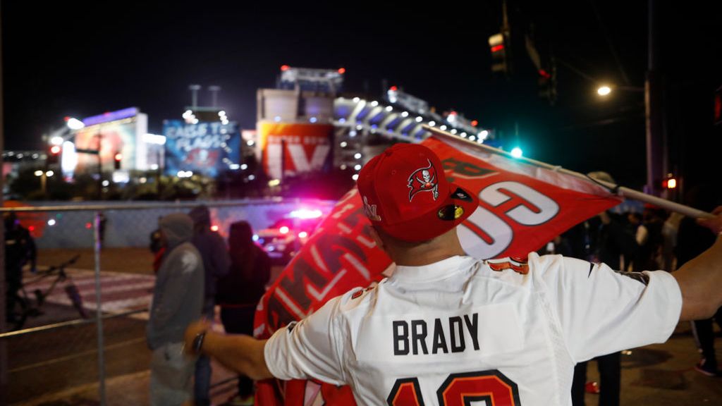 Zdjęcie okładkowe artykułu: Getty Images / Octavio Jones / Na finale Super Bowl byli obecni kibice