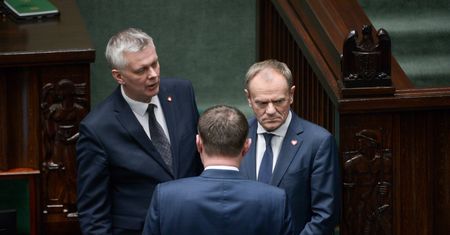Kto za Kierwińskiego? "Dobrze się czuję w sprawach bezpieczeństwa"
