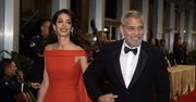 Zachwycająca Amal Clooney. Hollywoodzki gwiazdor nie mógł oderwać od niej wzroku