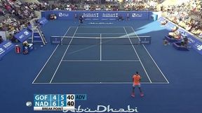 Abu Zabi: niesamowita wymiana! 26 uderzeń Nadala i Goffina