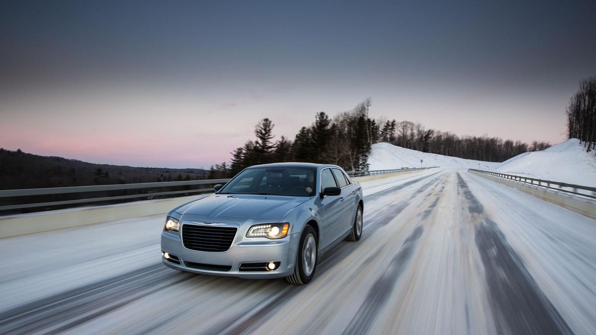 2013 Chrysler 300 Glacier Edition