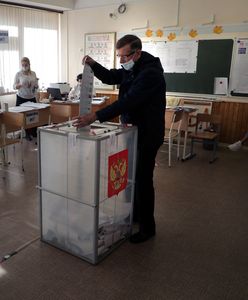 Rosja. Przekręty podczas głosowania? Alarmujące nagrania