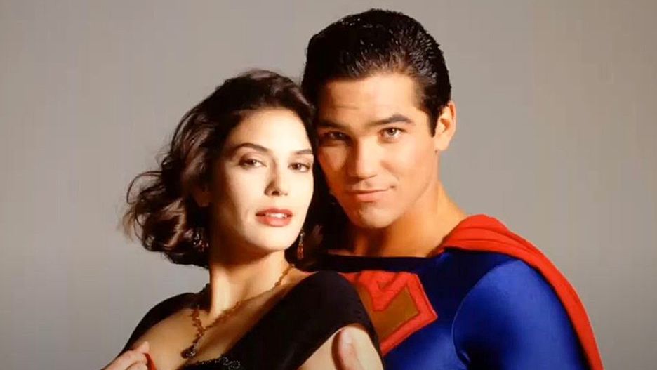 Dean Cain i Teri Hacher w serialu "Nowe przygody Supermana"