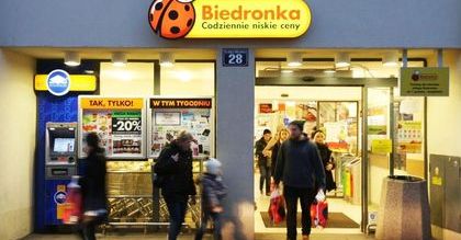 Biedronka w ofensywie. Otworzyła sklep na dworcu kolejowym