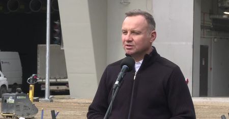 Pytania o zagrożone środki unijne. Prezydent: Liczę na to, że polityka w Unii Europejskiej będzie uczciwa