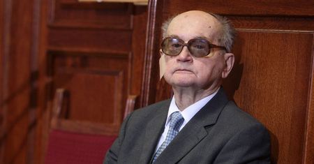 Generał Jaruzelski trafił do szpitala