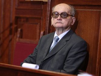 Minister sprawiedliwości: Jaruzelski powinien stanąć przed sądem